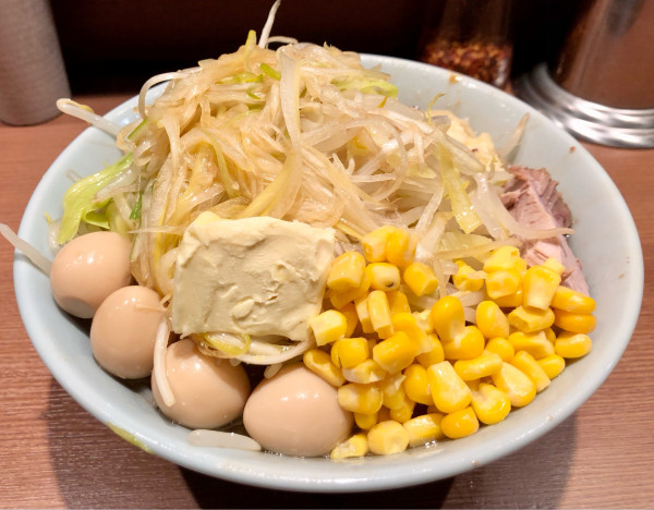 「【限定】　辛味噌1250円　ウズラ100円　白髪ネギ100円」@Ramen Base 046の写真