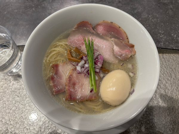 「中華蕎麦 塩 上@1400」@宍道湖しじみ中華蕎麦 琥珀 池袋店の写真