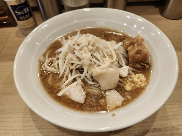「ラーメン」@麺屋 味方 蒲田店の写真