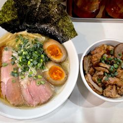 塩らーめん+チャーシュー丼