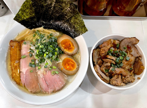「塩らーめん＋チャーシュー丼」@麺屋 扇 SENの写真