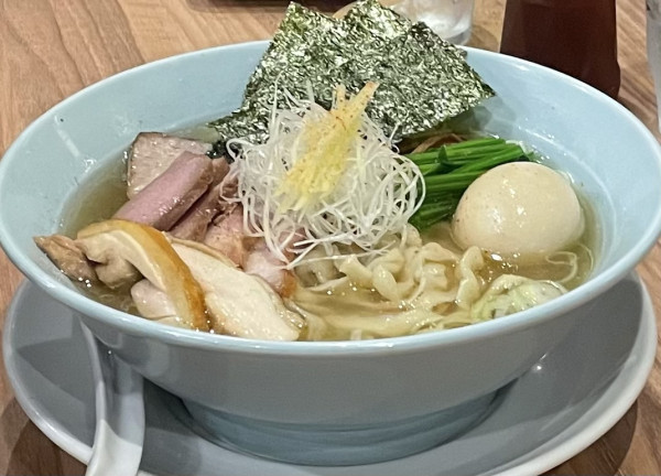 「特製塩らーめん　手揉み麺」@麺処 ほん田 秋葉原本店の写真