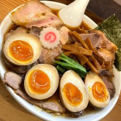 しょうゆチャーシューメン＋味玉W