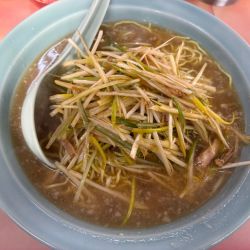 中ネギラーメン　980円