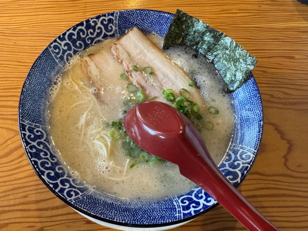 「博多とんこつ」@博多ラーメン鶴亀堂 津嘉山店の写真
