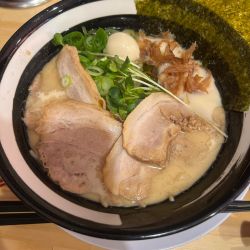 豚骨ラーメン絢爛 塩1,260円