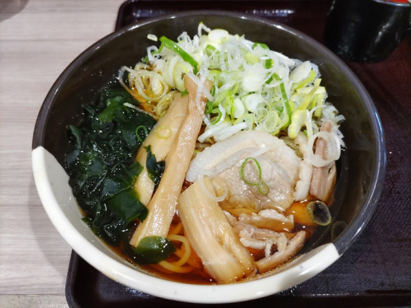 「和風肉ラーメン（＋長ねぎ）」@狭山そば 所沢店の写真