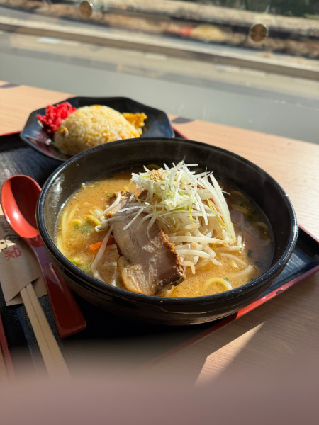 「味噌セット 1050円」@ラーメンせん家 山元店の写真