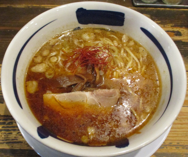 「＜冬季限定＞ゴマ香る味噌ラーメン　1100円」@つけ麺専門店 三田製麺所 三田本店の写真