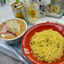 つけ麺(サッポロ風ちぢれ麺)+ハイボール
