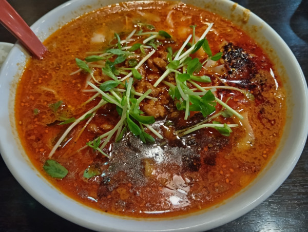 「麻辣刀削麺　大盛　小ライス」@西安刀削麺酒楼 牛込神楽坂店の写真