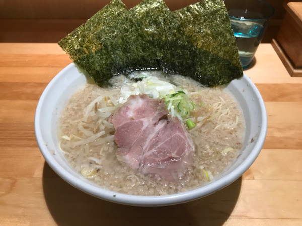 「ラーメン 細麺 950円」@らーめん 小鍛治の写真