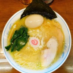 濃厚鶏塩らーめん＋味玉＋瓶ビール