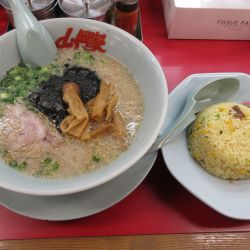 朝ラーメン（５７０円）＋チャーハン３７０円