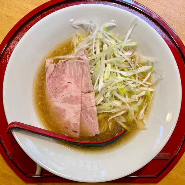 「葱ラーメン（豚、葱）」@葱料理 shin’s placeの写真