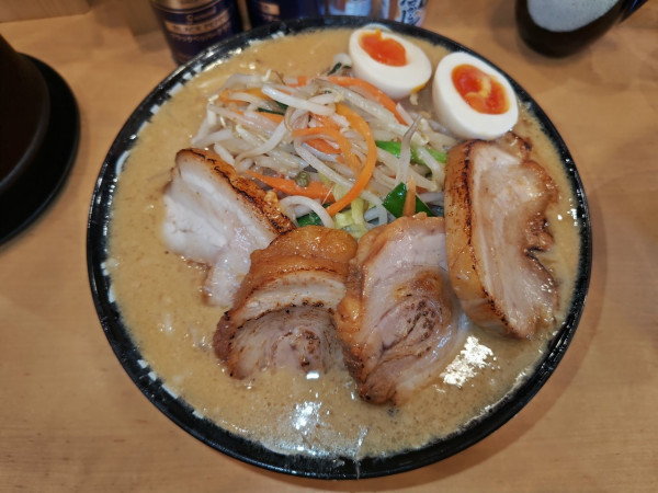 「超濃厚味噌󠄀ラーメン+味玉+チャーシュー」@味噌のジョー 結城店の写真