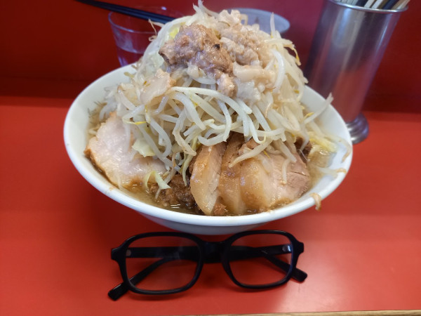 「ぶたラーメン(野菜・あぶら)」@ラーメン二郎 三田本店の写真