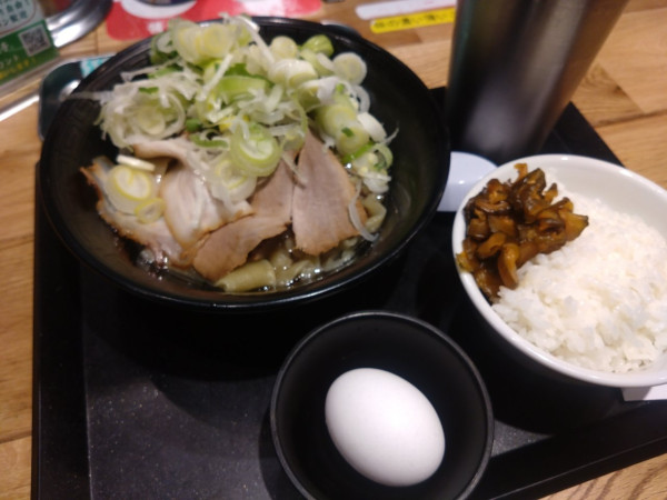 「油そば＋ライスお変わり自由」@麺屋 つばき亭の写真