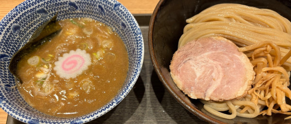 「つけ麺」@舎鈴 KITTE大阪店の写真