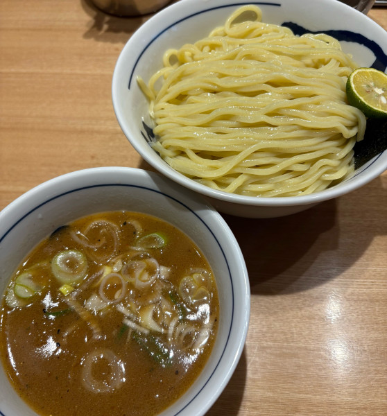 「濃厚つけ麺大盛＋チャーシューご飯」@つじ田 大崎店の写真