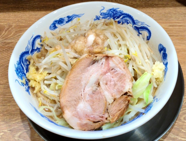 「ラーメン」@ジャンクガレッジ JRさいたま新都心ビルの写真