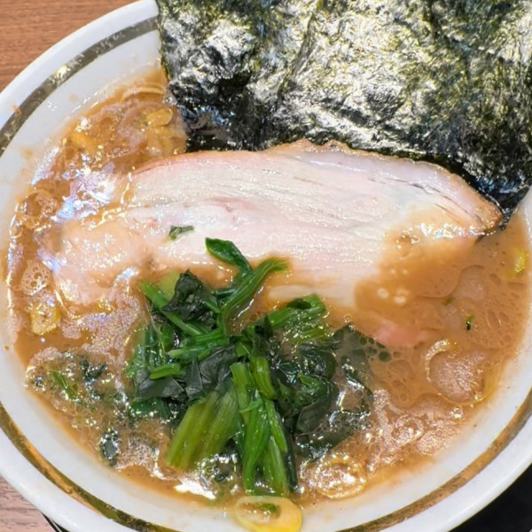 「ラーメン850円＋ライス150円」@との丸家 石岡店の写真