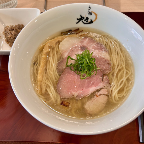 特製醤油らぁ麺（1500円）＋塩らぁ麺（1100円）＋木の子玉葱ペースト（100円）