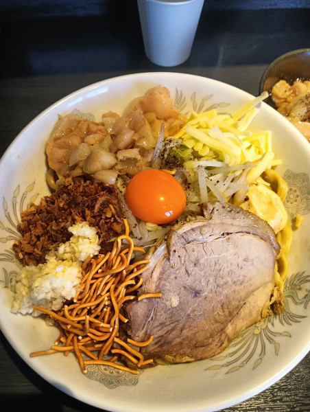 「まぜそば」@豚そば 竜の道の写真