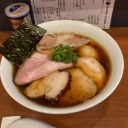 特製醤油ラーメン（大盛）　1500円