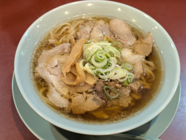 「肉中華そば」@肉中華そば錦 神戸県庁前店の写真