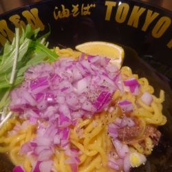 油そば並盛り　940円