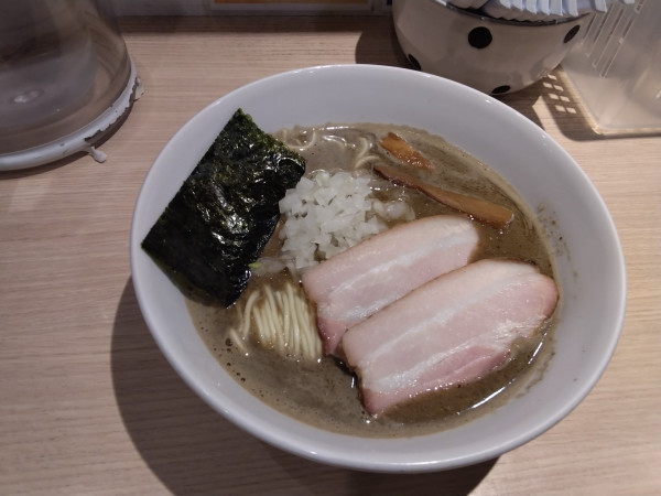 「濃厚煮干しそば」@麺屋 一燈の写真