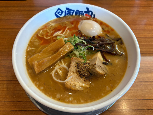 「濃厚煮干しラーメン」@超濃厚つけ麺・ラーメン 風雲丸 伊勢店の写真