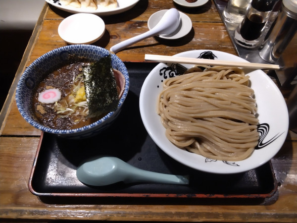 「濃厚つけ麺 並 920円+辛味　50円」@松戸中華そば 富田食堂の写真