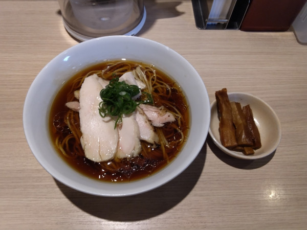 「地鶏そば(醤油)」@麺屋 一燈の写真