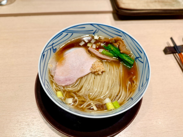 「醤油らぁめん」@中華蕎麦 褒美松翔の写真