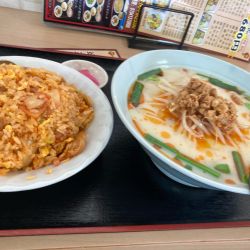 豚骨台湾ラーメン キムチ炒飯セット
