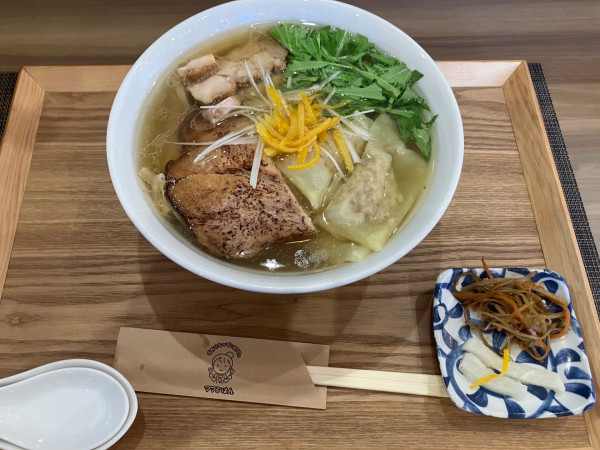 「ゆず塩ワンタン麺」@手作りキッチン＆カフェ ママごはんの写真