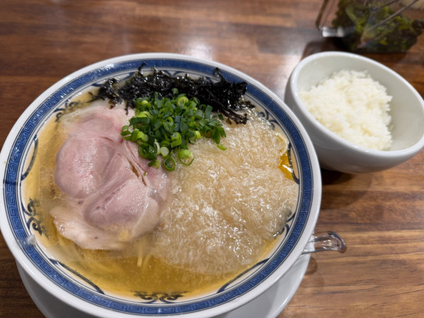 「ズワイガニ餡かけ(細麺)大盛り ライス」@無冠 阿佐ヶ谷の写真