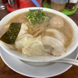全部入りラーメン大盛