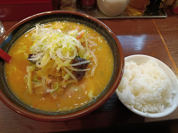「野菜味噌ラーメン　　980円」@中華栄雅の写真