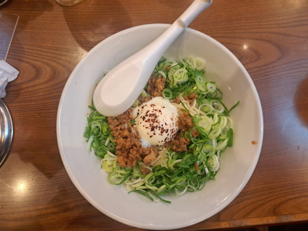 「山椒汁なし担々麺」@廣島つけ麺本舗 ばくだん屋 ekie広島店の写真