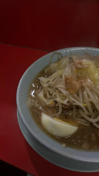 「ラーメン 半分200g」@ラーメン富士丸 西新井大師店の写真