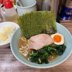 本店ラーメン　900円