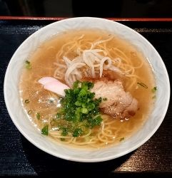 「ラーメン」@献上そば 羽根屋 大津店の写真