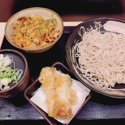 ミニ辛葱豚丼セット　８２０円　※