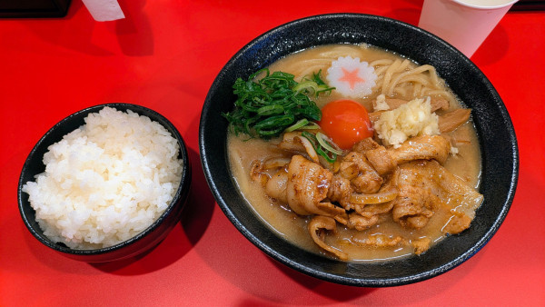 「肉玉そば+ごはん（中）」@元祖肉玉そば 越智 足立西新井店の写真