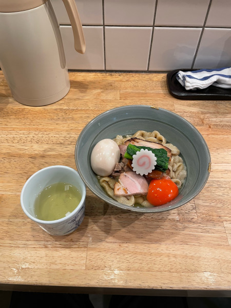 「油そば 出汁スープ付+味玉」@だしと麺 遊泳の写真