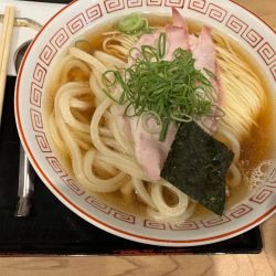 極上煮干し1番出汁らーめんうどんあいもり（1360円）