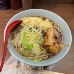 ラーメン小